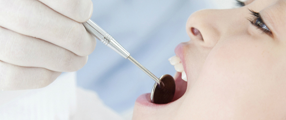 抜歯即時インプラント